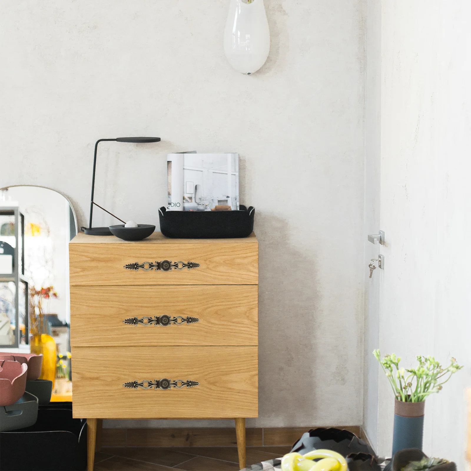 Bronze Cabinet Pull Handles Vintage Zinc Alloy Durable Drawer Knobs for Wardrobe Closet Kitchen Cupboard Pull Handle
Bronze Cabinet Pull Handles Vintage Zinc Alloy Durable Drawer Knobs for Wardrobe Closet Kitchen Cupboard Pull Handle