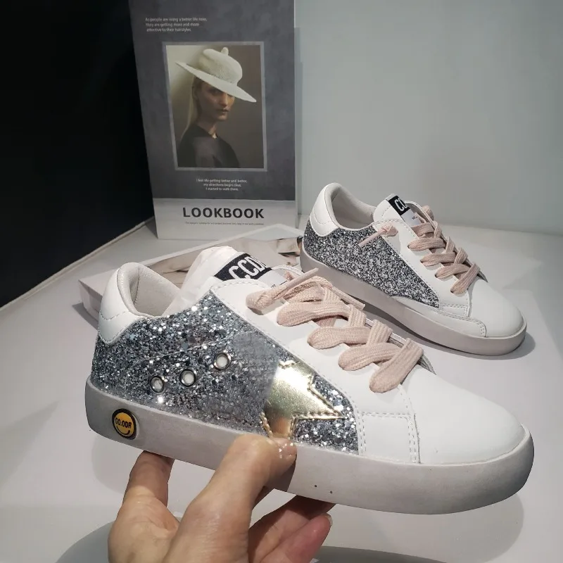Autumn Boy Girls Sequin Leather Sneakers Children Lace-up Low-top Shoes Kids Soft-soled Casual Skate Shoes Casual Sports Shoes
Autumn Boy Girls Sequin Leather Sneakers Children Lace-up Low-top Shoes Kids Soft-soled Casual Skate Shoes Casual Sports Shoes