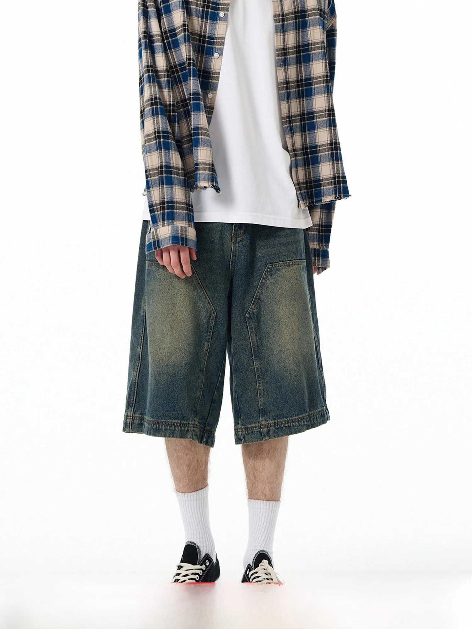 MADWITCH Summer New Style Workwear Denim Seven-Foot Pants Straight-Leg Washed Logging Shorts for Men And Women American Trend
MADWITCH Summer New Style Workwear Denim Seven-Foot Pants Straight-Leg Washed Logging Shorts for Men And Women American Trend