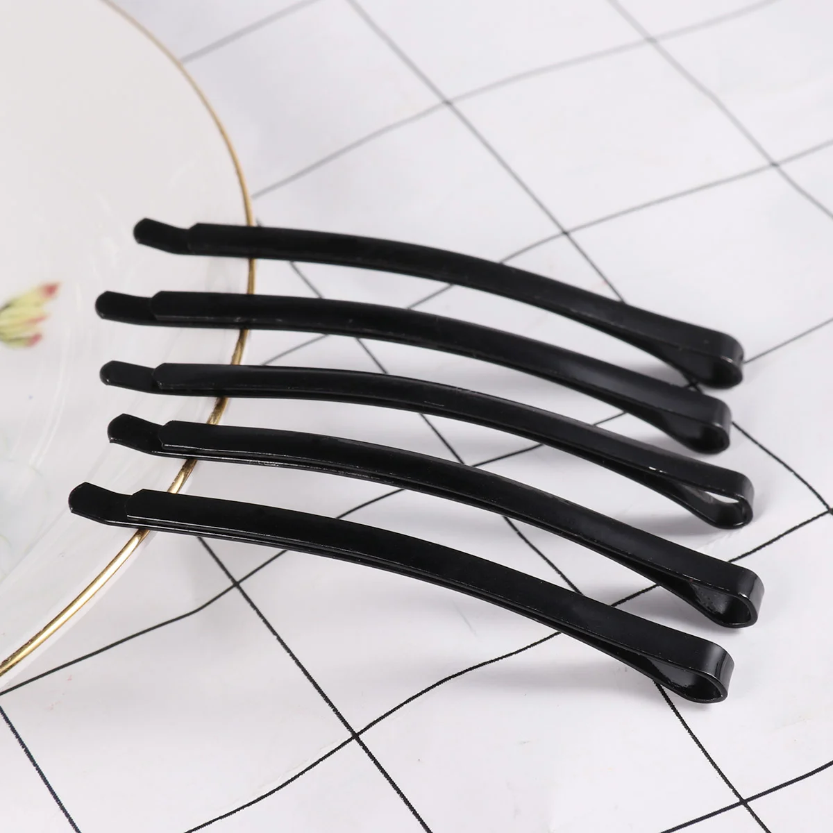 100pcs Simple Black Metal Paint Hair Clips Classic Bobby Hairpins Hair Accessory for Women Girls bobby pins
100pcs Simple Black Metal Paint Hair Clips Classic Bobby Hairpins Hair Accessory for Women Girls bobby pins