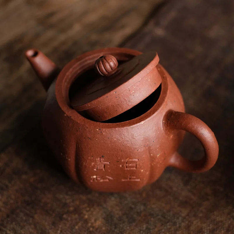 Imitation Oncient Pine Teapot With Dragon Pattern, Original Mineral, Old Vermilion Clay, Yi Handmade Purple Clay
Imitation Oncient Pine Teapot With Dragon Pattern, Original Mineral, Old Vermilion Clay, Yi Handmade Purple Clay