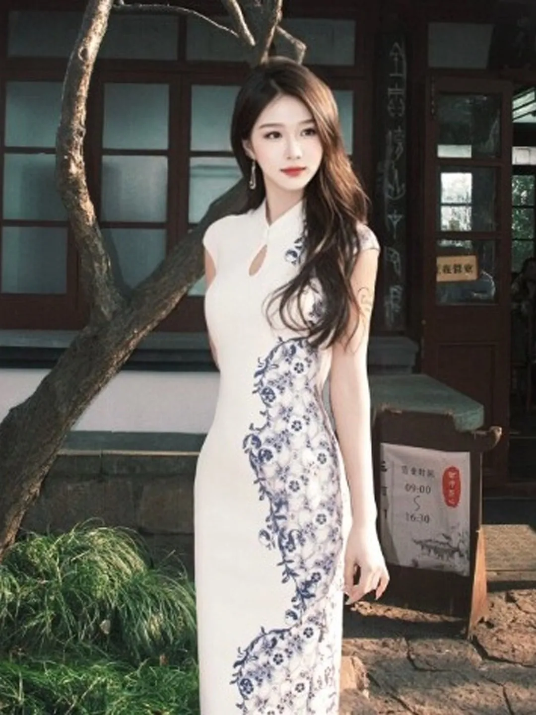 New Chinese Style Renovated Unique Hollow out Dress Summer 2026 High Waist Cotton Short Sleeve Printed Dress
New Chinese Style Renovated Unique Hollow out Dress Summer 2026 High Waist Cotton Short Sleeve Printed Dress