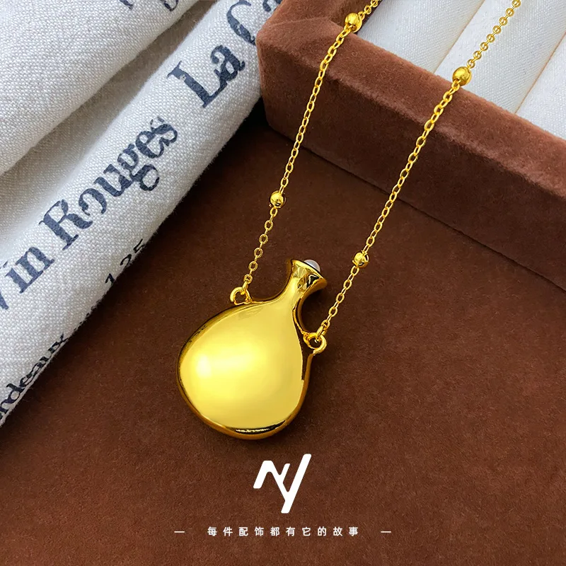 Легкий роскошный дизайн, модное жемчужное ожерелье, цепочка для свитера, высококачественная женская модель 9999, 24-каратное настоящее золото, бедра
Легкий роскошный дизайн, модное жемчужное ожерелье, цепочка для свитера, высококачественная женская модель 9999, 24-каратное настоящее золото, бедра