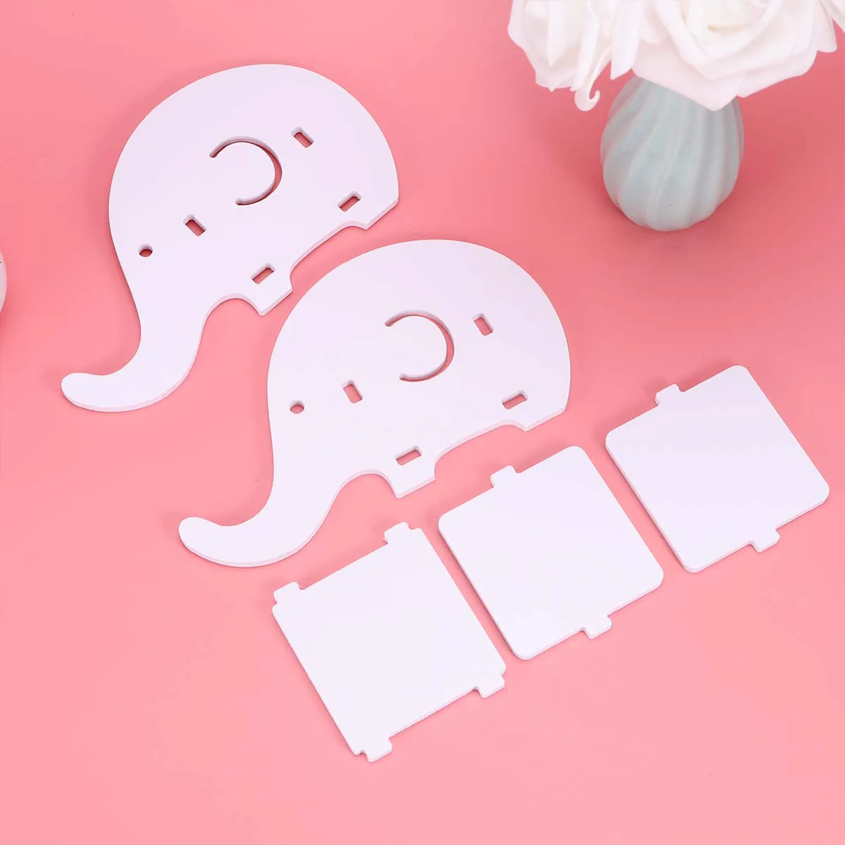 Elephant Shape Pen Holder Pencil Storage Box Desk Organizer White Mobile Phone Stand Stationery Organizer Creative Cartoon Decor
Elephant Shape Pen Holder Pencil Storage Box Desk Organizer White Mobile Phone Stand Stationery Organizer Creative Cartoon Decor