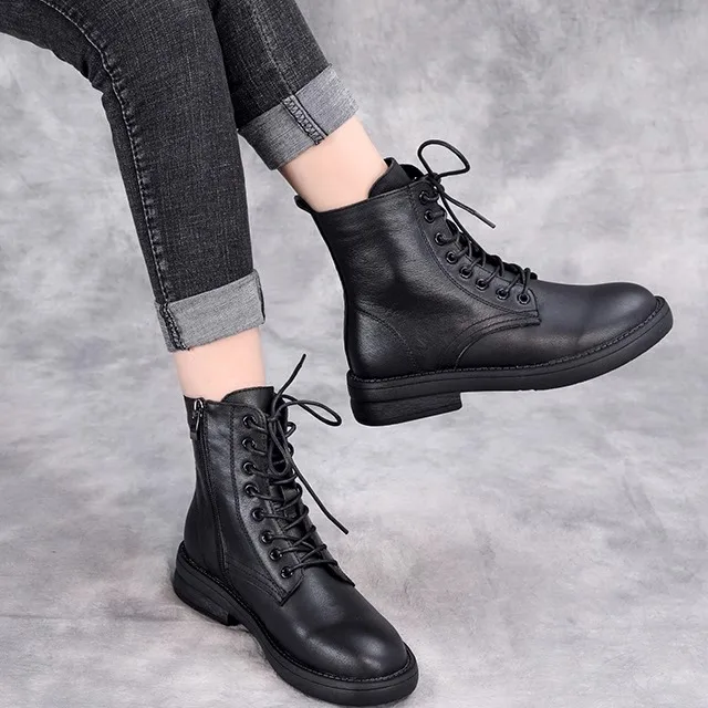 Genuine Leather Boots Women's Flat Bottom Side Zipper Booties British Style Versatile High Tubc Head Layer Cowhide
Genuine Leather Boots Women's Flat Bottom Side Zipper Booties British Style Versatile High Tubc Head Layer Cowhide