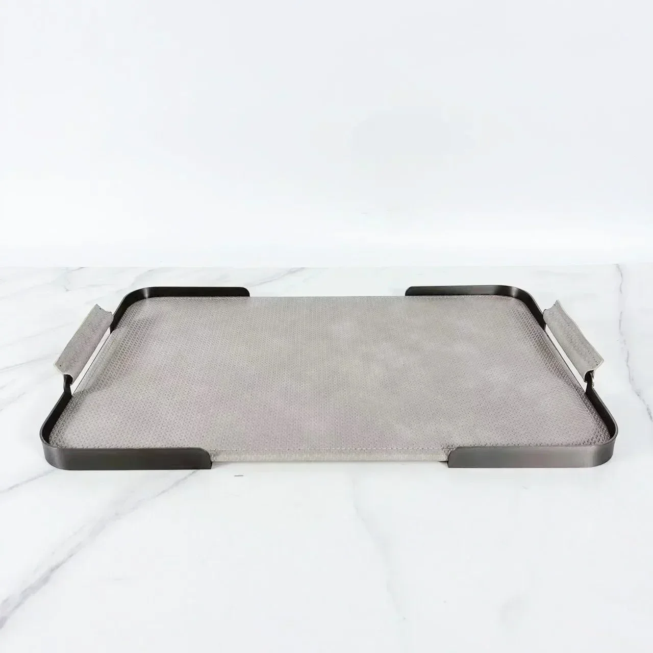 Metal Decorative Tray Rectangular Leather Tray Creative Home Decorations Living Room Storage Supplies Coffee Table Organizer C1W
Metal Decorative Tray Rectangular Leather Tray Creative Home Decorations Living Room Storage Supplies Coffee Table Organizer C1W