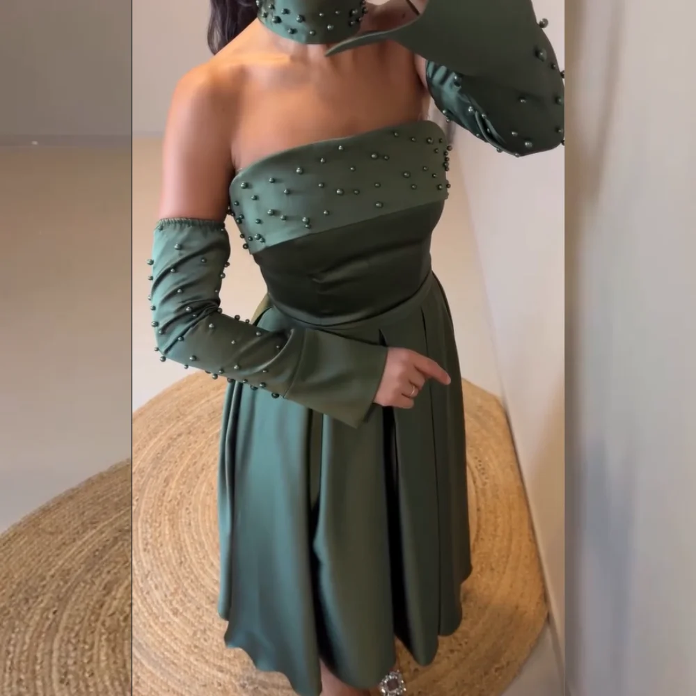 Customized Sparkle Charmeuse Pleat Sequined Pearl A-line Strapless Midi Prom Dresses Luxury 2025 Formal Exquisite
Customized Sparkle Charmeuse Pleat Sequined Pearl A-line Strapless Midi Prom Dresses Luxury 2025 Formal Exquisite
