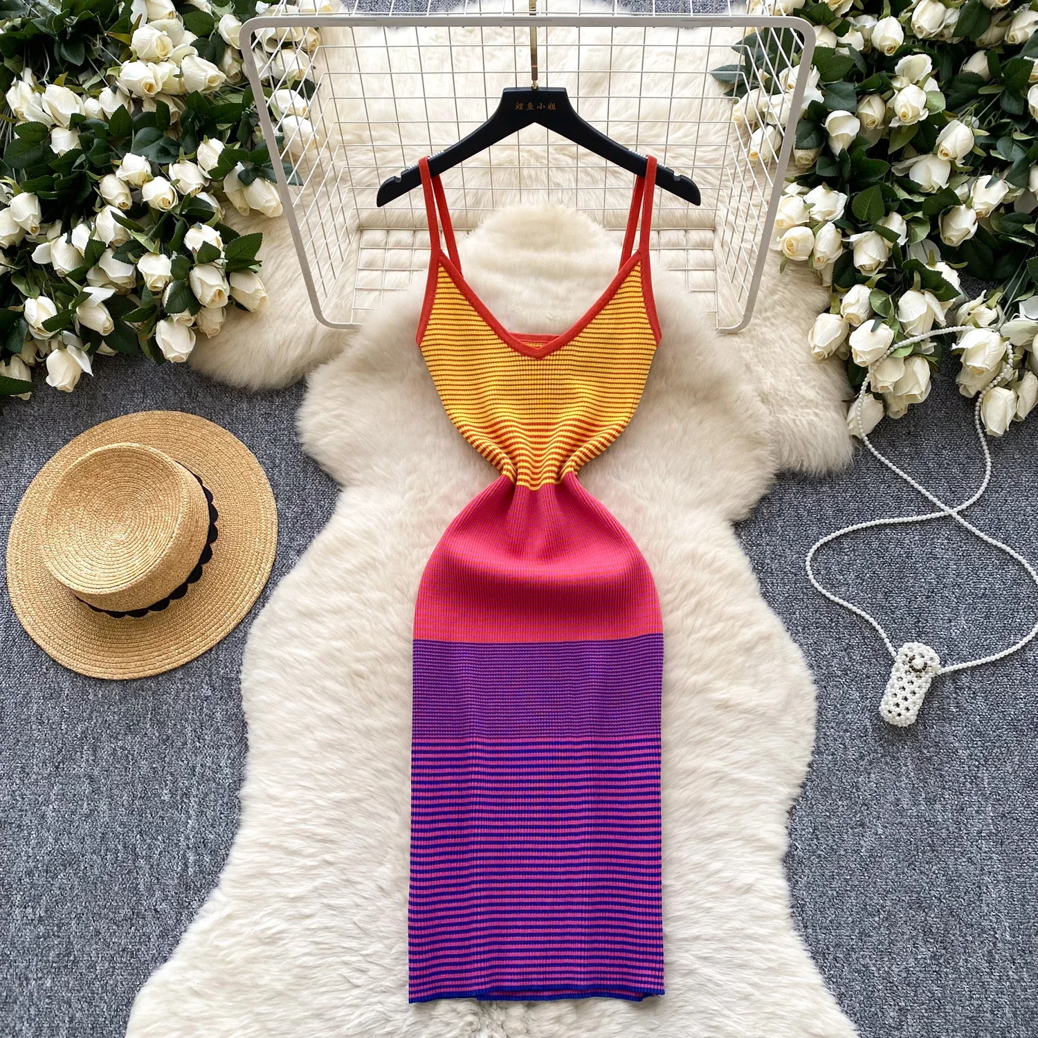 New Knit Beachwear Dress Female V Neck Sleeveless Elastic Sheath Sexy Sundress Striped Vacation Bodycon Dress Cloth for woman
New Knit Beachwear Dress Female V Neck Sleeveless Elastic Sheath Sexy Sundress Striped Vacation Bodycon Dress Cloth for woman