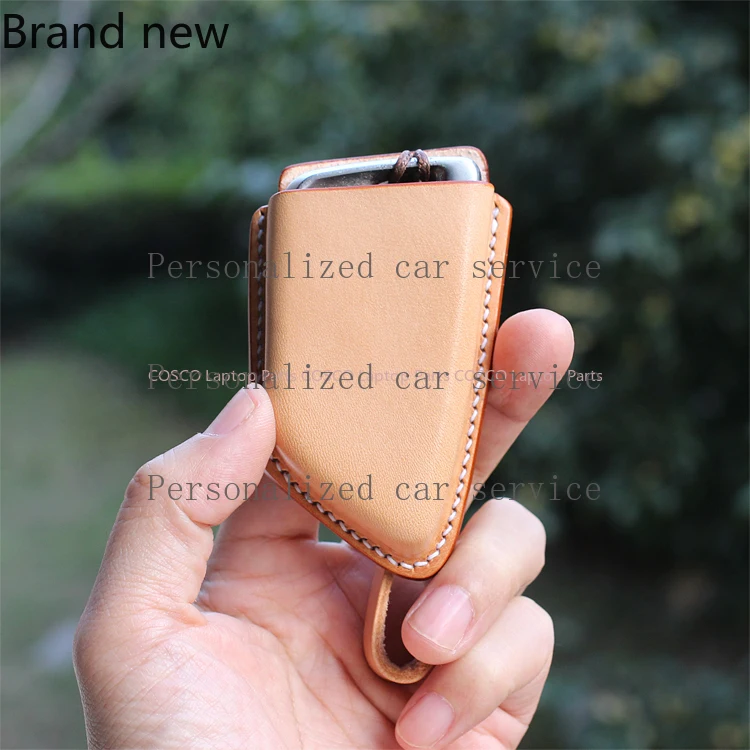 Suitable for BMW X6 X5 X3 X1 and 5 Series Vegetable Tanned Leather Handmade Three-dimensional Key Bag, Minimalist Key Cover
Suitable for BMW X6 X5 X3 X1 and 5 Series Vegetable Tanned Leather Handmade Three-dimensional Key Bag, Minimalist Key Cover