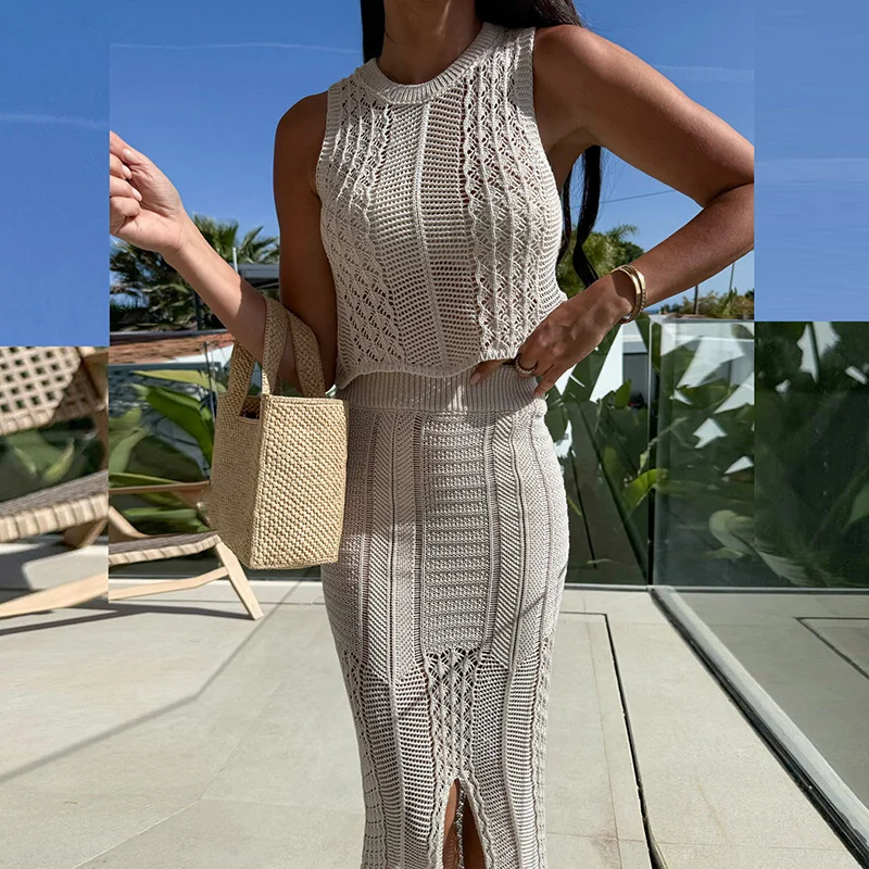 Summer Hollow Split Holiday Sets 2025 Sexy O Neck Sleeveless Top and Long Skirt 2 Piece Elegant Jacquard Knitted Slim Beach Suit
Summer Hollow Split Holiday Sets 2025 Sexy O Neck Sleeveless Top and Long Skirt 2 Piece Elegant Jacquard Knitted Slim Beach Suit