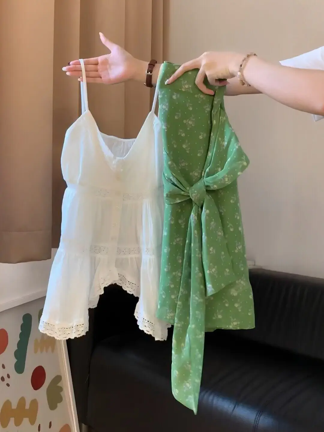 Sweet Girl Style Lace Splicing V-neck Strap Vest Floral Half-skirt Women's Summer Anti-aging Two-piece Set Breathable High-waist
Sweet Girl Style Lace Splicing V-neck Strap Vest Floral Half-skirt Women's Summer Anti-aging Two-piece Set Breathable High-waist