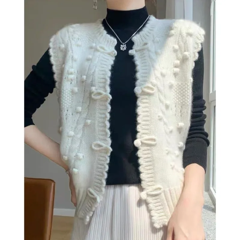 Женский вязаный крючком жилет в стиле бохо, винтажный красочный цветочный узор, кардиган без рукавов, куртка в стиле хиппи, укороченный топ с круглым вырезом
Женский вязаный крючком жилет в стиле бохо, винтажный красочный цветочный узор, кардиган без рукавов, куртка в стиле хиппи, укороченный топ с круглым вырезом