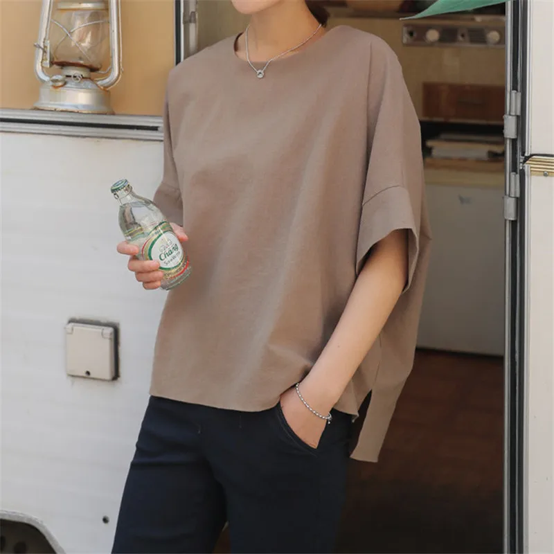 Summer Women Cotton Linen Blouse 2024 Female Simple Shirts Batwing Sleeve Loose Pullover Tops Solid Color
Summer Women Cotton Linen Blouse 2024 Female Simple Shirts Batwing Sleeve Loose Pullover Tops Solid Color