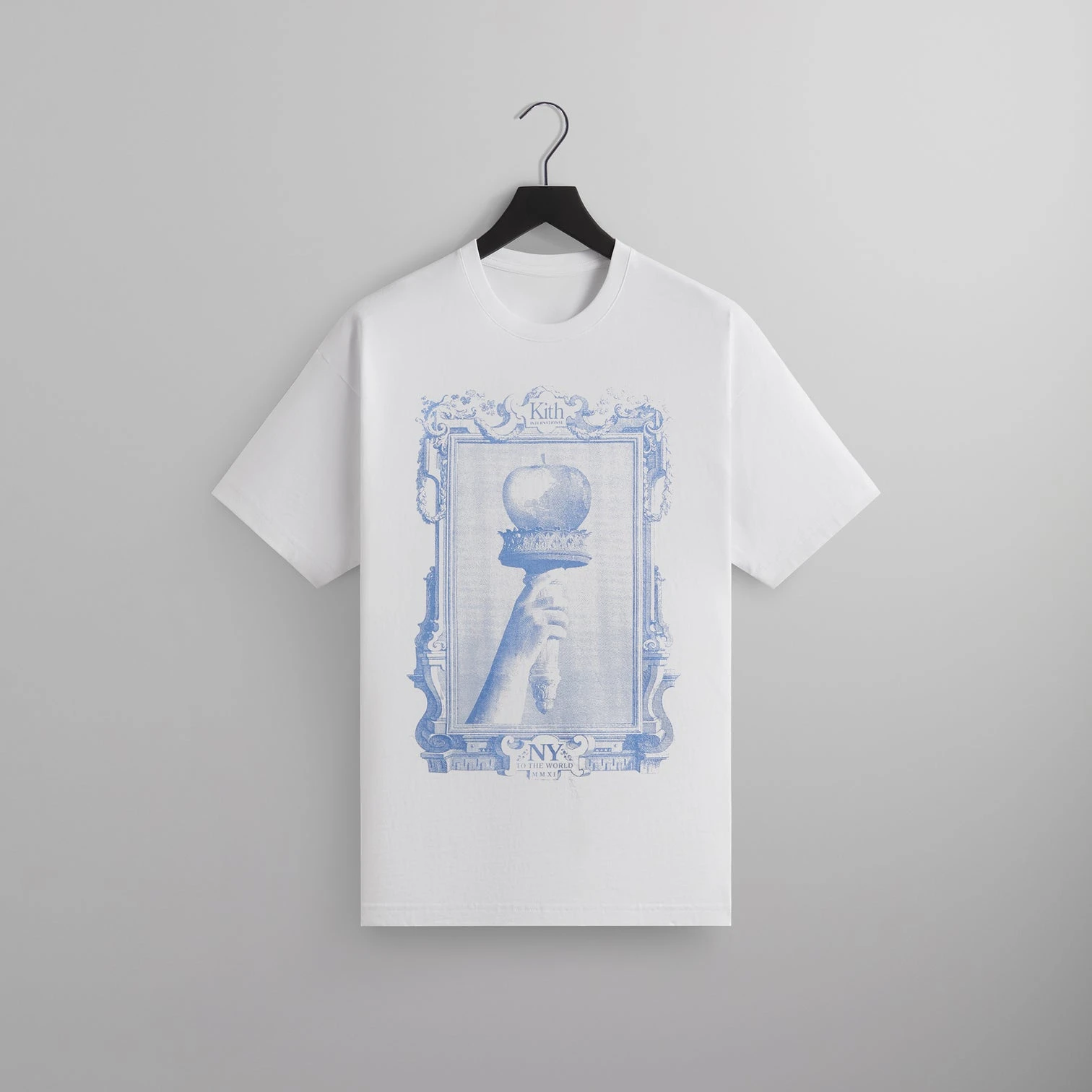 Trendy short sleeved with letter print summer round neck cotton T-shirt casual loose and simple men women Top tee
Trendy short sleeved with letter print summer round neck cotton T-shirt casual loose and simple men women Top tee