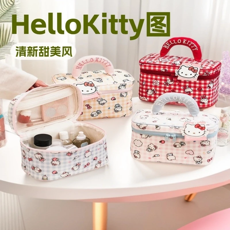 Authentic Sanrio handbag Hello Kitty portable makeup bag large capacity high aesthetic three-dimensional portable travel bag
Authentic Sanrio handbag Hello Kitty portable makeup bag large capacity high aesthetic three-dimensional portable travel bag