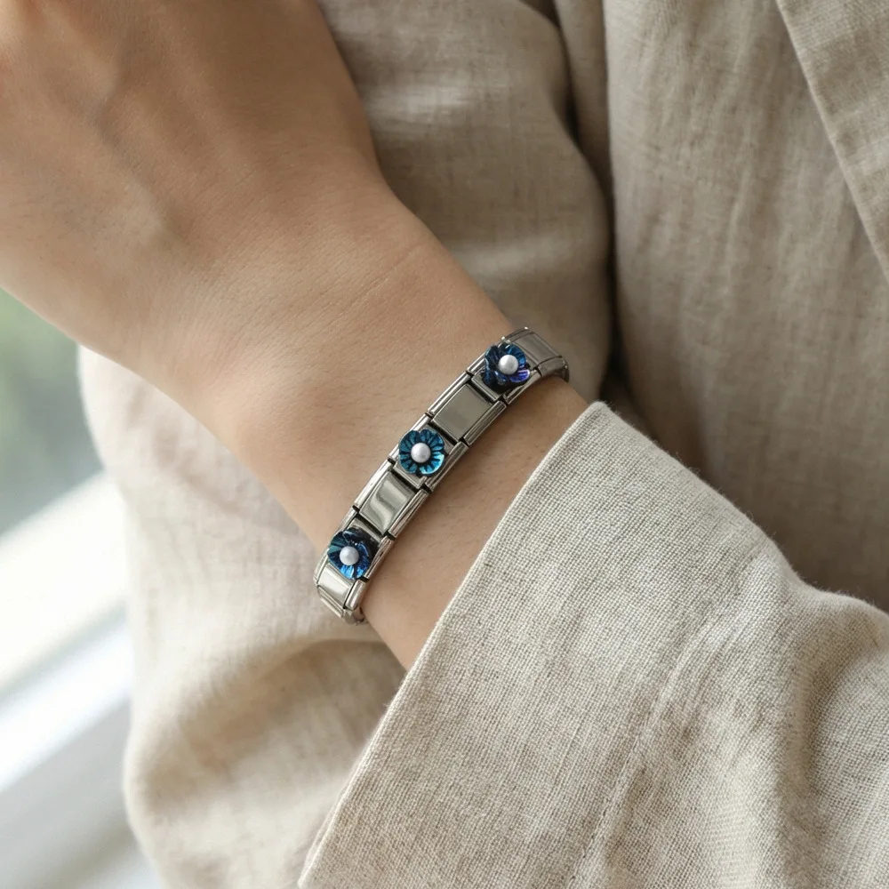 Romantic Flower Charms Italian Stainless Steel Modular Bracelets Women Men DIY Making Fashion Jewelry Gift for Birthday Party
Romantic Flower Charms Italian Stainless Steel Modular Bracelets Women Men DIY Making Fashion Jewelry Gift for Birthday Party
