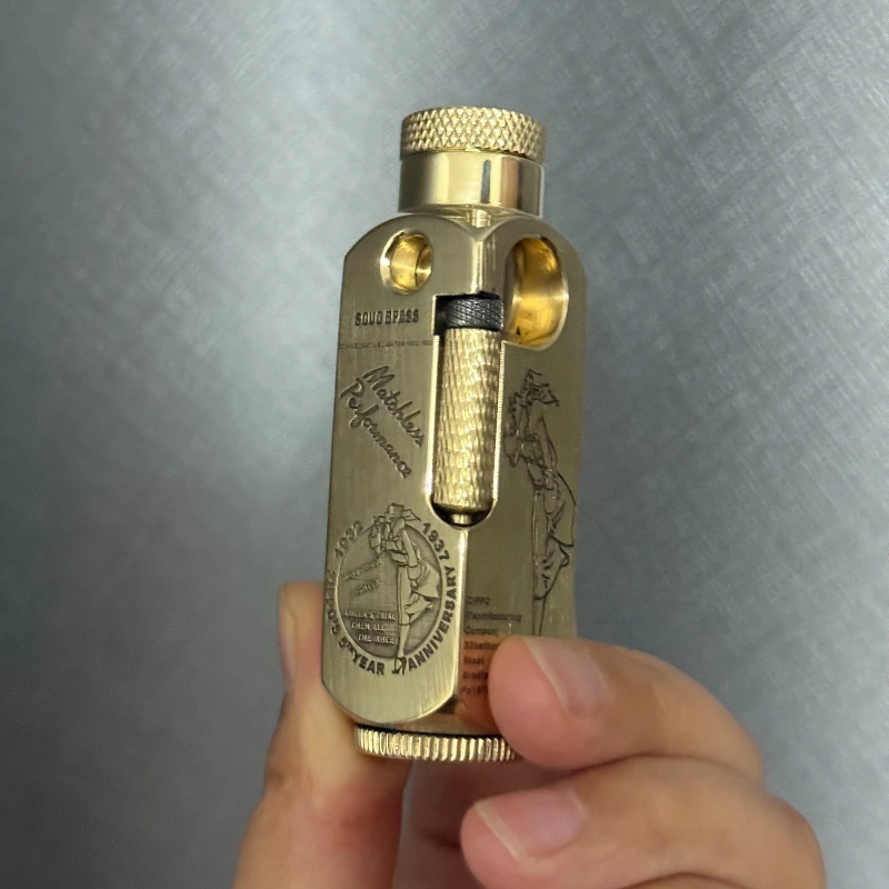 New Flamindo Kerosene Lighter Brass Pipe Machine Pattern Retro Old-fashioned Grinding Wheel Men's Cigarette Accessory Tool
New Flamindo Kerosene Lighter Brass Pipe Machine Pattern Retro Old-fashioned Grinding Wheel Men's Cigarette Accessory Tool