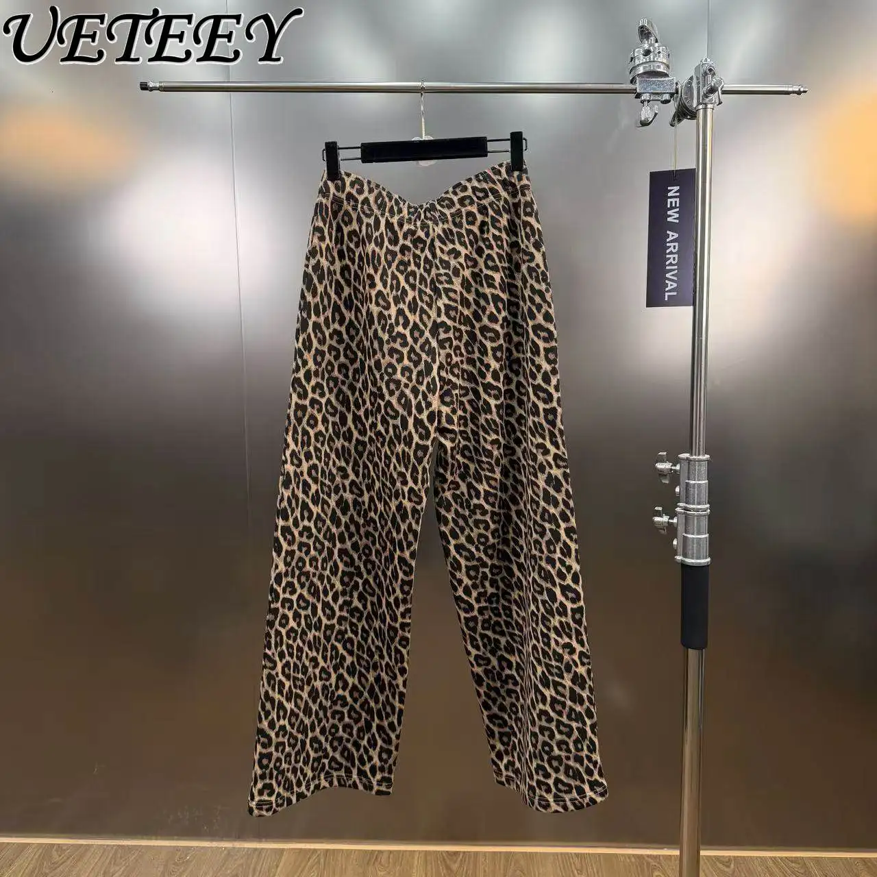 2026 Spring Retro Leopard Print High Waist Casual Pants Drawstring Straight Slim Fit Hot Girl Sweatpant Streetwear Women Bottoms
2026 Spring Retro Leopard Print High Waist Casual Pants Drawstring Straight Slim Fit Hot Girl Sweatpant Streetwear Women Bottoms