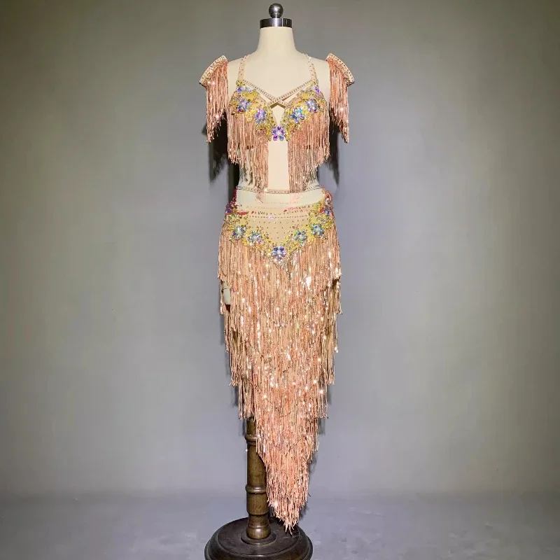 BellyDance Suit Women's Customized Senior AB Stones Tassel Performance Set Adult Oriental Dance Competition Clothing With sleeve
BellyDance Suit Women's Customized Senior AB Stones Tassel Performance Set Adult Oriental Dance Competition Clothing With sleeve