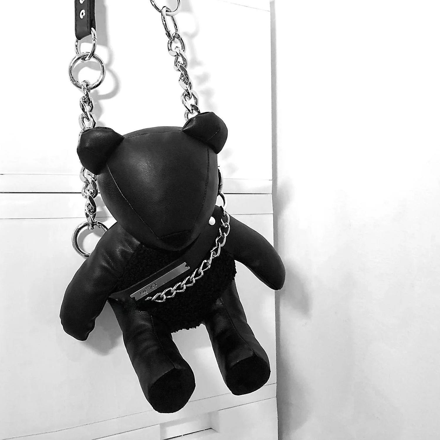 Cute Bear Bag Waterproof PU Leather Handheld Crossbody Bag Soft Surface Treatment Fashionable Women's Bag for All Seasons
Cute Bear Bag Waterproof PU Leather Handheld Crossbody Bag Soft Surface Treatment Fashionable Women's Bag for All Seasons