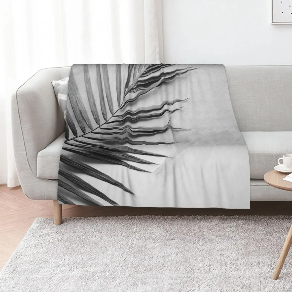 Black and white palm leaf Throw Blanket All Season Soft Lightweight Blanket for Home
Black and white palm leaf Throw Blanket All Season Soft Lightweight Blanket for Home