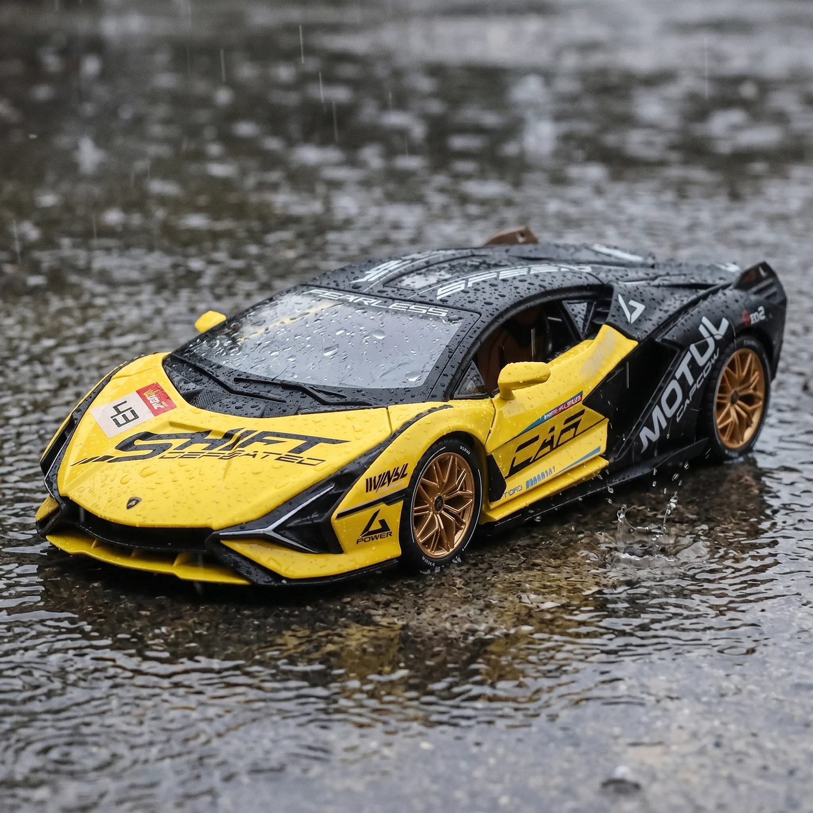 1:18 Sián FKP 37 Track Livery Edition Hypercar Alloy Sports Car Model Diecast Metal Track Racing Car Vehicles Models
1:18 Sián FKP 37 Track Livery Edition Hypercar Alloy Sports Car Model Diecast Metal Track Racing Car Vehicles Models