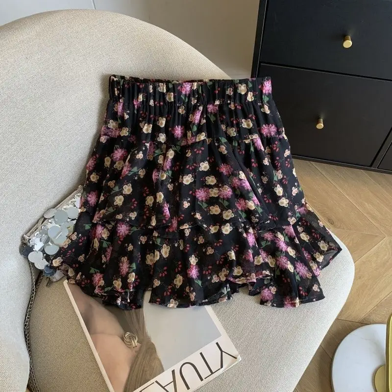 Women Skirt 2026 Summer New Summer Bubble Wrinkled Floral Cake Vacation Chiffon Mini Skirt
Women Skirt 2026 Summer New Summer Bubble Wrinkled Floral Cake Vacation Chiffon Mini Skirt