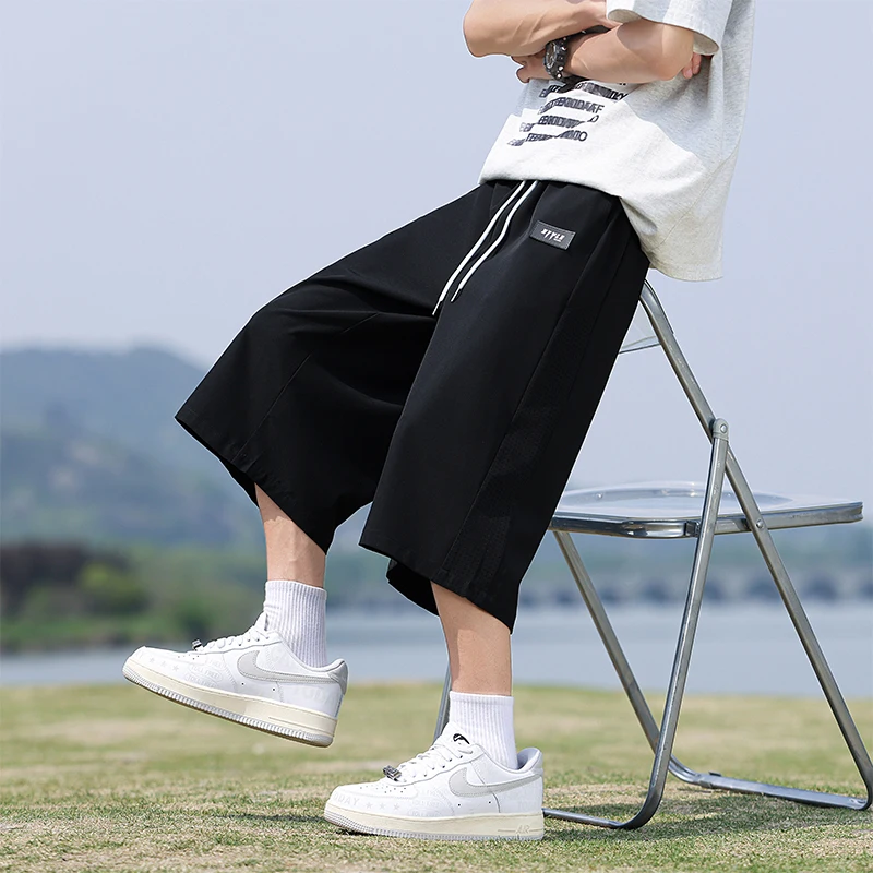 Men summer sports casual cropped pants are fashionable trendy loose lightweight breathable fast drying straight leg sports pants
Men summer sports casual cropped pants are fashionable trendy loose lightweight breathable fast drying straight leg sports pants