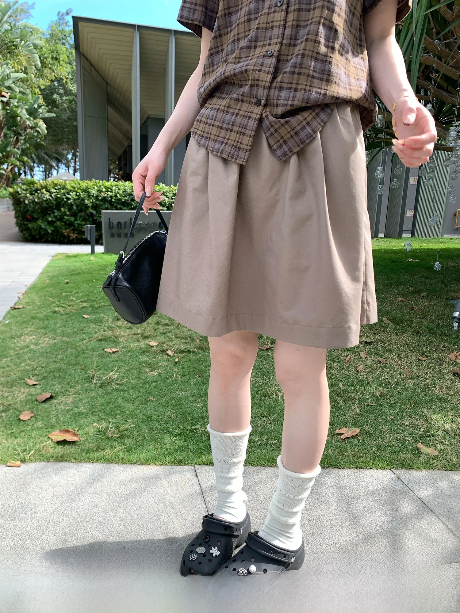 Casual Loose Women's Mid-length Skirt Simple Versatile High-waisted A-line Skirt for Daily Commuting Made of Other Fabric
Casual Loose Women's Mid-length Skirt Simple Versatile High-waisted A-line Skirt for Daily Commuting Made of Other Fabric