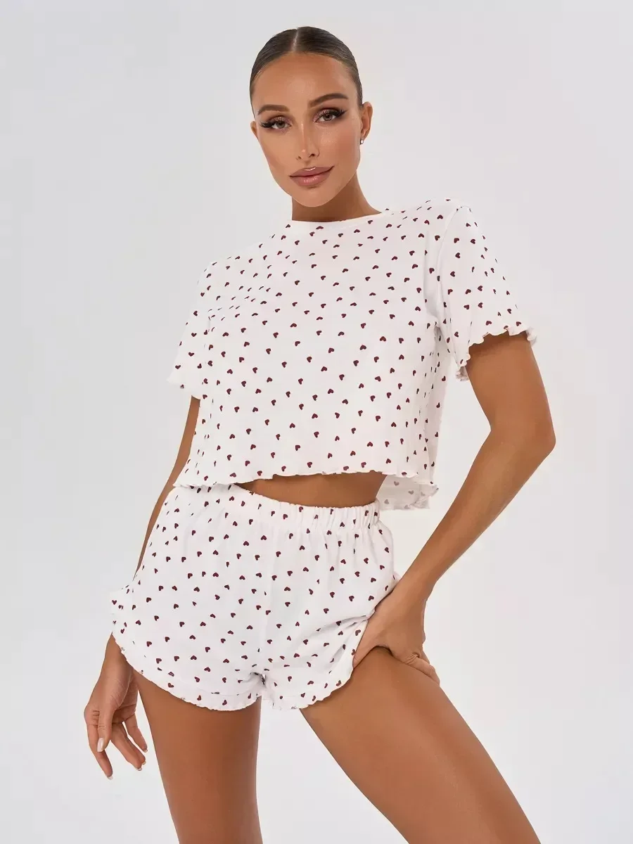 Summer Pajama Set for Women's Sleepwear with Heart Print Home Wear Casual Round Neck Short Sleeve Shorts Two-piece Set
Summer Pajama Set for Women's Sleepwear with Heart Print Home Wear Casual Round Neck Short Sleeve Shorts Two-piece Set