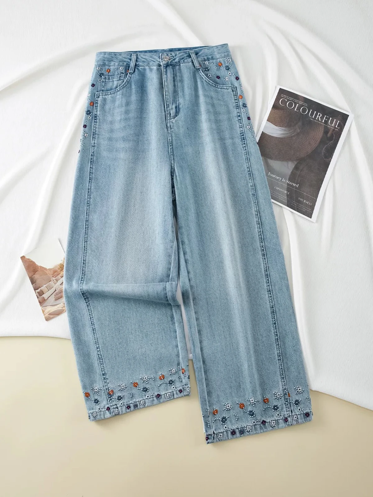 Retro Blue Embroidered Straight Leg Jeans Women's Summer Casual Loose Slimming Nine Point Pants High Waist Zipper Closure
Retro Blue Embroidered Straight Leg Jeans Women's Summer Casual Loose Slimming Nine Point Pants High Waist Zipper Closure