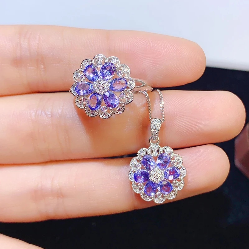 Natural Tanzanite Set Women's Party Necklace and Ring Top Quality 3*4MM Flower Shape 925 Silver
Natural Tanzanite Set Women's Party Necklace and Ring Top Quality 3*4MM Flower Shape 925 Silver
