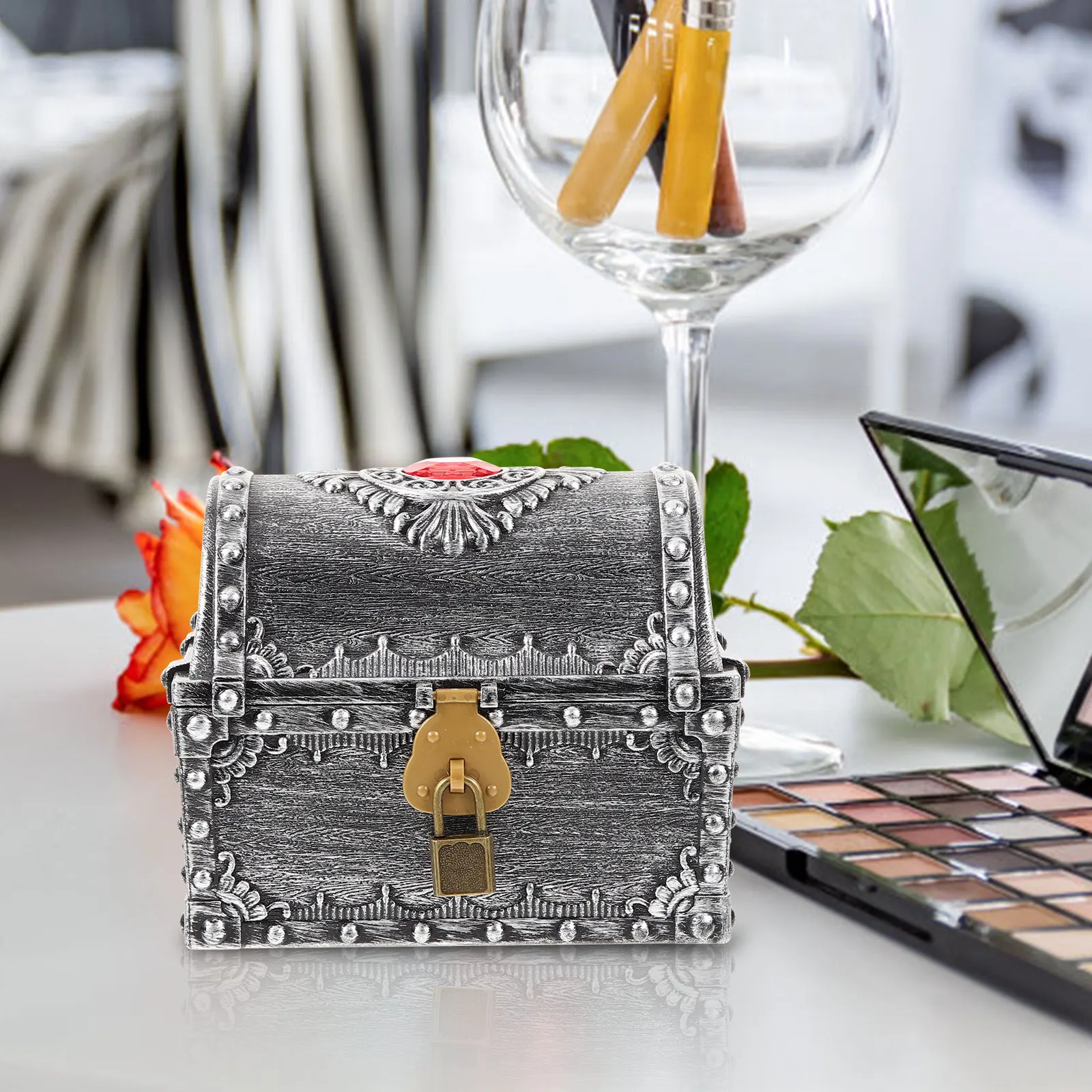 Pirate Treasure Props Mini Key Lock Kids Storage Decorative Boxes Vintage Plastic Toy Small Treasure Chest Chests Gifts
Pirate Treasure Props Mini Key Lock Kids Storage Decorative Boxes Vintage Plastic Toy Small Treasure Chest Chests Gifts