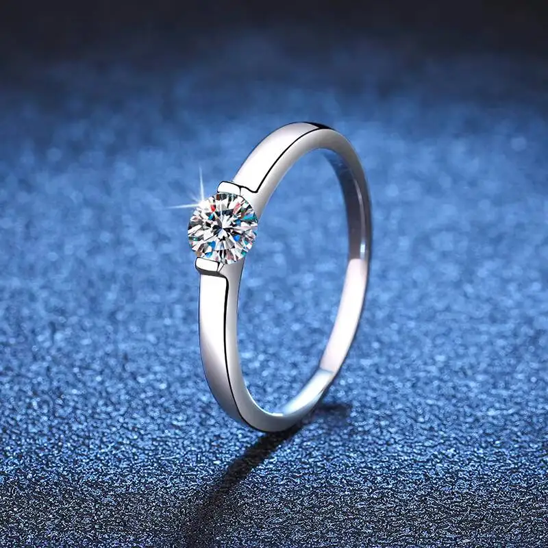 Gold Moissanite Ring Women Slim Waist Galaxy High-End Proposal Diamond 50 Carat Moissanite Stone
Gold Moissanite Ring Women Slim Waist Galaxy High-End Proposal Diamond 50 Carat Moissanite Stone