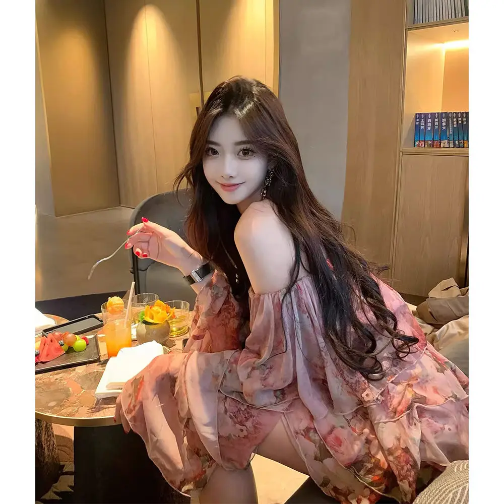 Костюм-тройка с открытыми плечами в стиле знаменитостей, весна 2025, новая модная коллекция, хит продаж, сладко-пикантный шик
Костюм-тройка с открытыми плечами в стиле знаменитостей, весна 2025, новая модная коллекция, хит продаж, сладко-пикантный шик