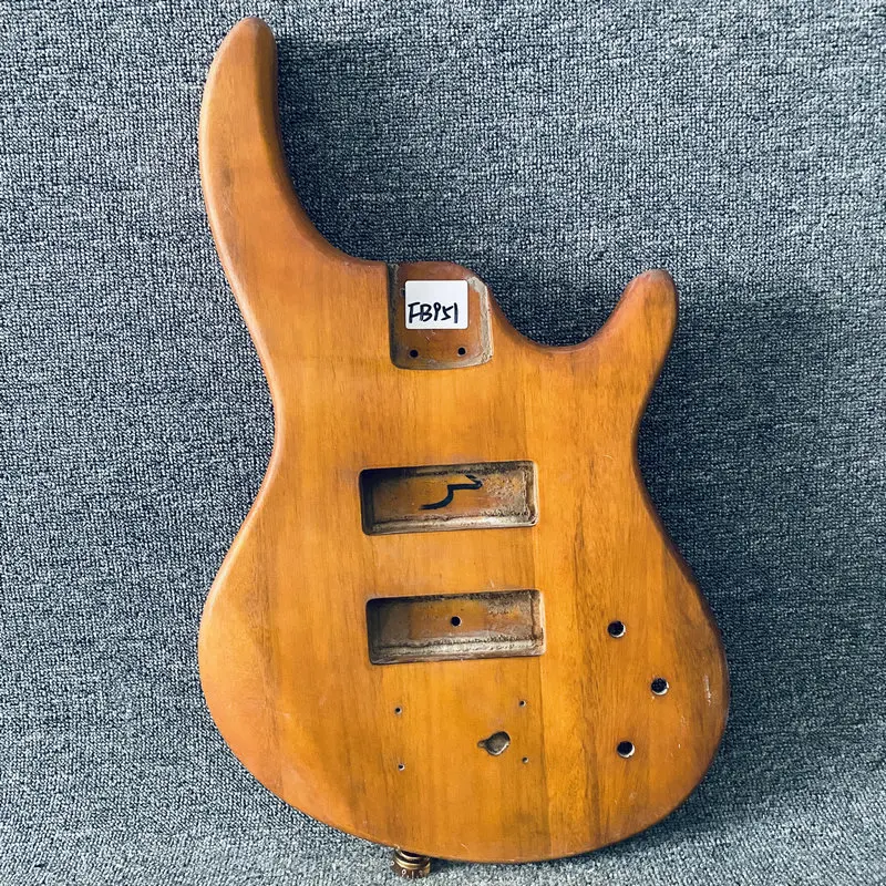 FB951 Custom Electric Bass Unfinished Jazz Bass Body in Solid Wood Transparent Color with Damages for DIY
FB951 Custom Electric Bass Unfinished Jazz Bass Body in Solid Wood Transparent Color with Damages for DIY