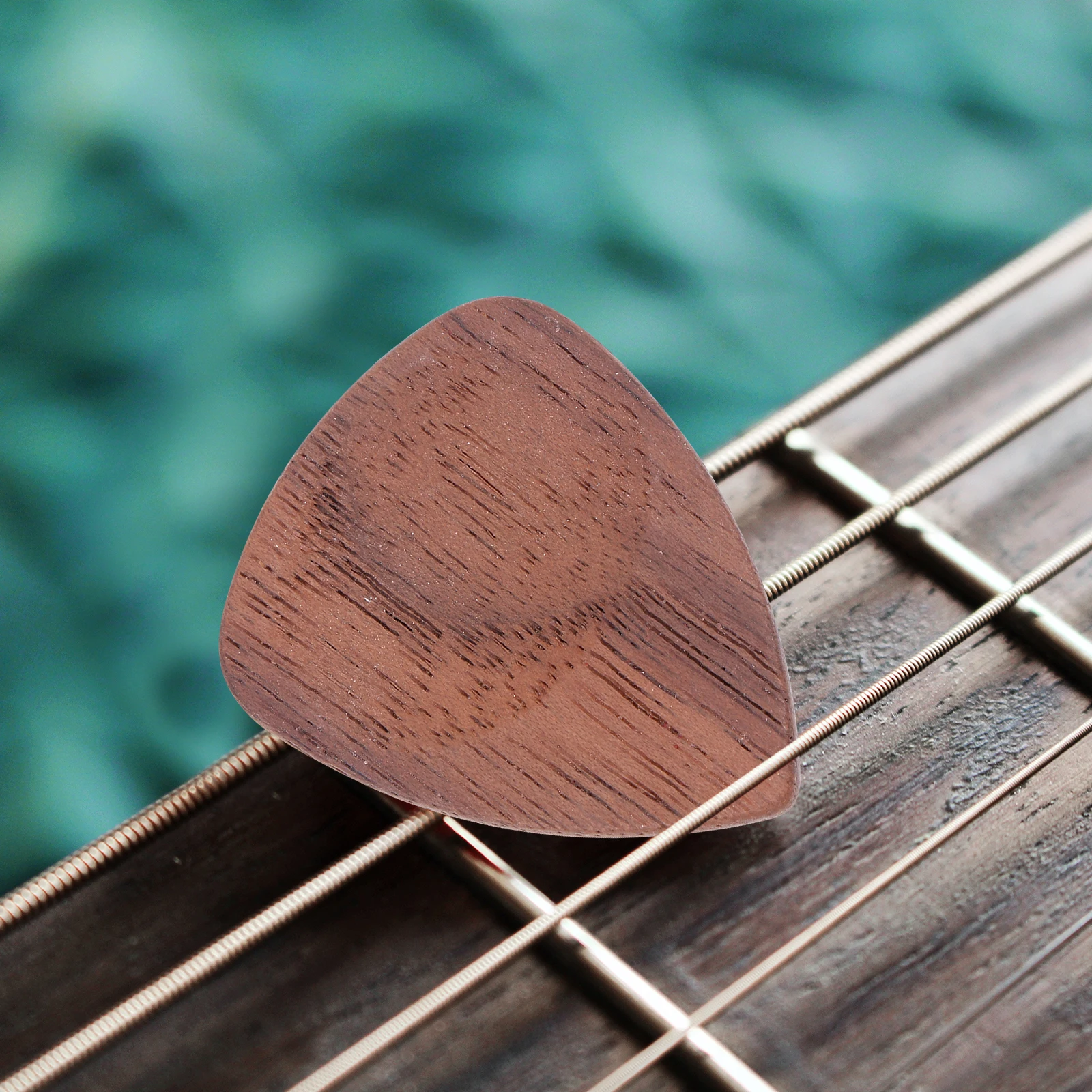 2pcs Wooden Guitar Picks Wood Color Lightweight Durable Smooth Edges For Folk Classical Guitar Practice Portable Stringed
2pcs Wooden Guitar Picks Wood Color Lightweight Durable Smooth Edges For Folk Classical Guitar Practice Portable Stringed
