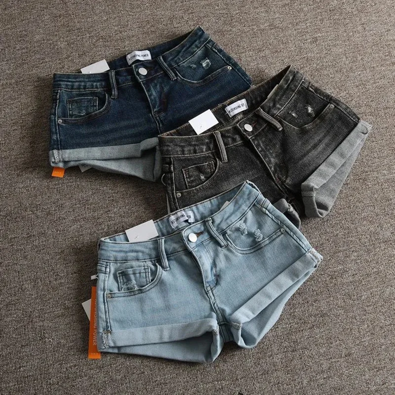 Low Waist Y2K Denim Shorts Women Slim Fit Vintage Cuffs Sexy Super Short Jeans Summer Hottie Retro Streetwear Casual Mini Shorts
Low Waist Y2K Denim Shorts Women Slim Fit Vintage Cuffs Sexy Super Short Jeans Summer Hottie Retro Streetwear Casual Mini Shorts