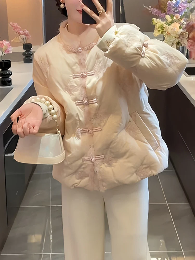 Утепленная хлопковая женская куртка с вышивкой, воротником-стойкой, винтажная, теплая верхняя одежда с длинными рукавами на молнии
Утепленная хлопковая женская куртка с вышивкой, воротником-стойкой, винтажная, теплая верхняя одежда с длинными рукавами на молнии