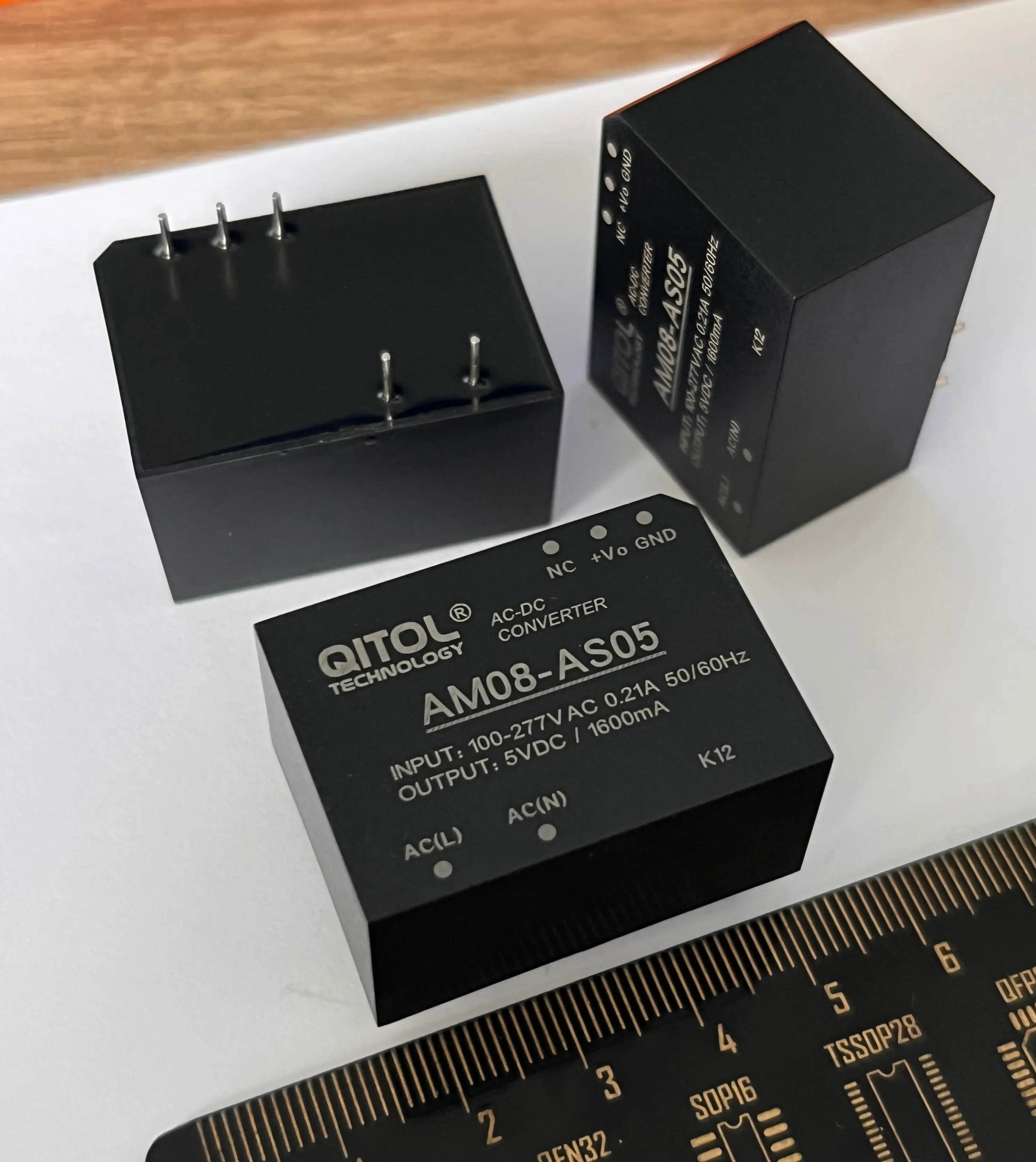 5W AM08-AS05 AC-DC POWER CONVERTER Switching Supply Step-Down 220V To 5V / 1.6A 1600mA
5W AM08-AS05 AC-DC POWER CONVERTER Switching Supply Step-Down 220V To 5V / 1.6A 1600mA