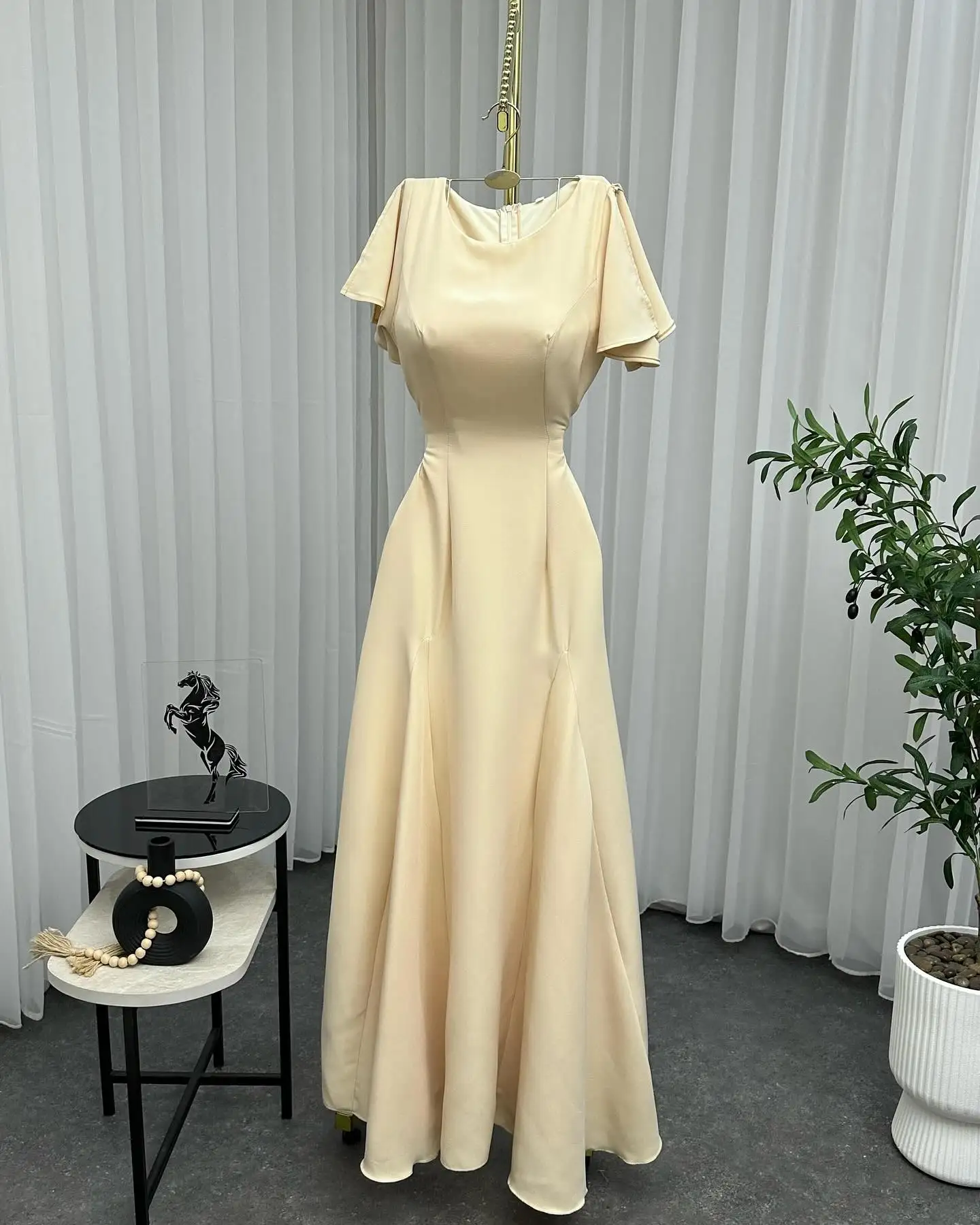 Customized Mermaid Simple Yellow Jersey Evening Dress Classic Short Sleeves O-Neck Prom Dresses Fashion Zipper Back Party Gowns
Customized Mermaid Simple Yellow Jersey Evening Dress Classic Short Sleeves O-Neck Prom Dresses Fashion Zipper Back Party Gowns