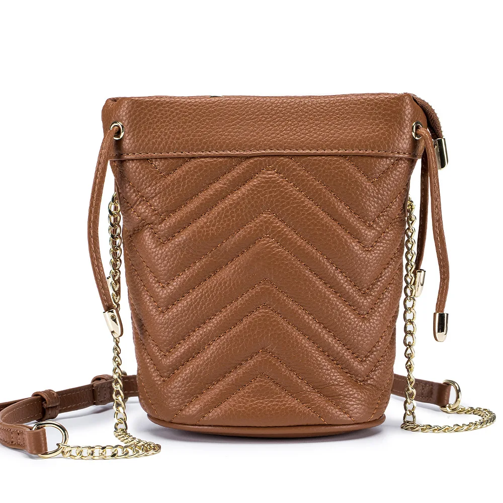 2025 New Genuine Top Grain Leather Women's Bag - Chic Chain Strap, Striped Embroidery Soft Small Bucket Shoulder & Crossbody Bag
2025 New Genuine Top Grain Leather Women's Bag - Chic Chain Strap, Striped Embroidery Soft Small Bucket Shoulder & Crossbody Bag