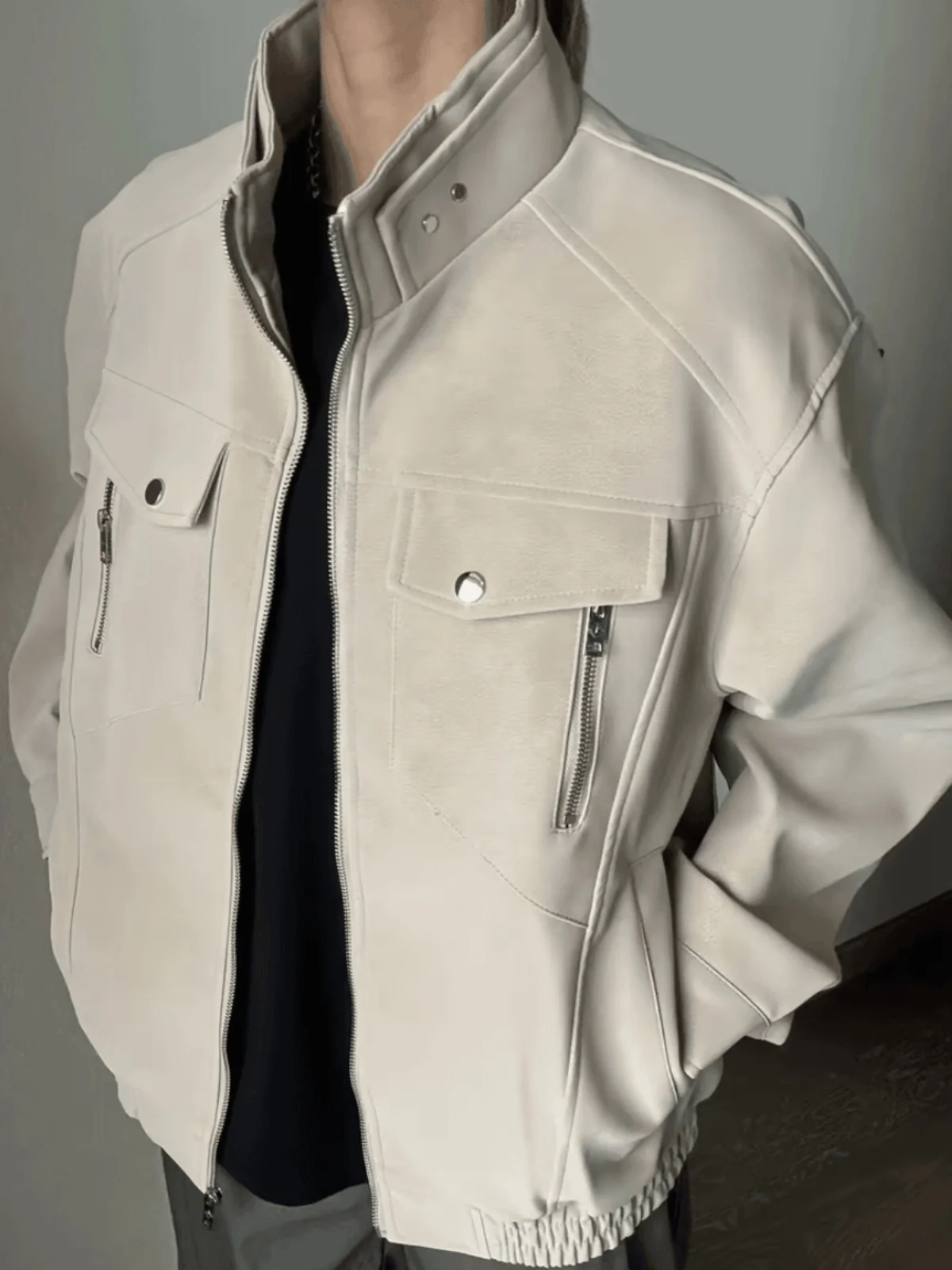 Harringto PU Leather Pilot Jaet Men's Spring Autumn Cleanfit High-End Feel Stand Collar Biker Sle Loose Fit Anti-Wind
Harringto PU Leather Pilot Jaet Men's Spring Autumn Cleanfit High-End Feel Stand Collar Biker Sle Loose Fit Anti-Wind