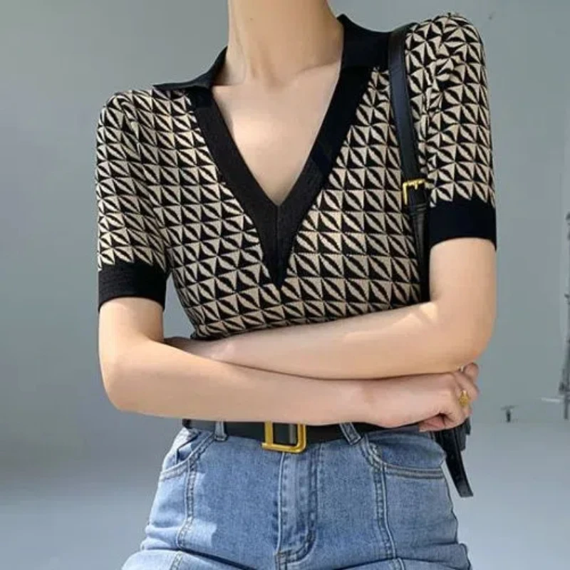 Contrast Slim Fashion T Shirts Women Clothing Summer New Short Sleeve All-match Street Casual Pullovers Top Casual Vintage Trend
Contrast Slim Fashion T Shirts Women Clothing Summer New Short Sleeve All-match Street Casual Pullovers Top Casual Vintage Trend