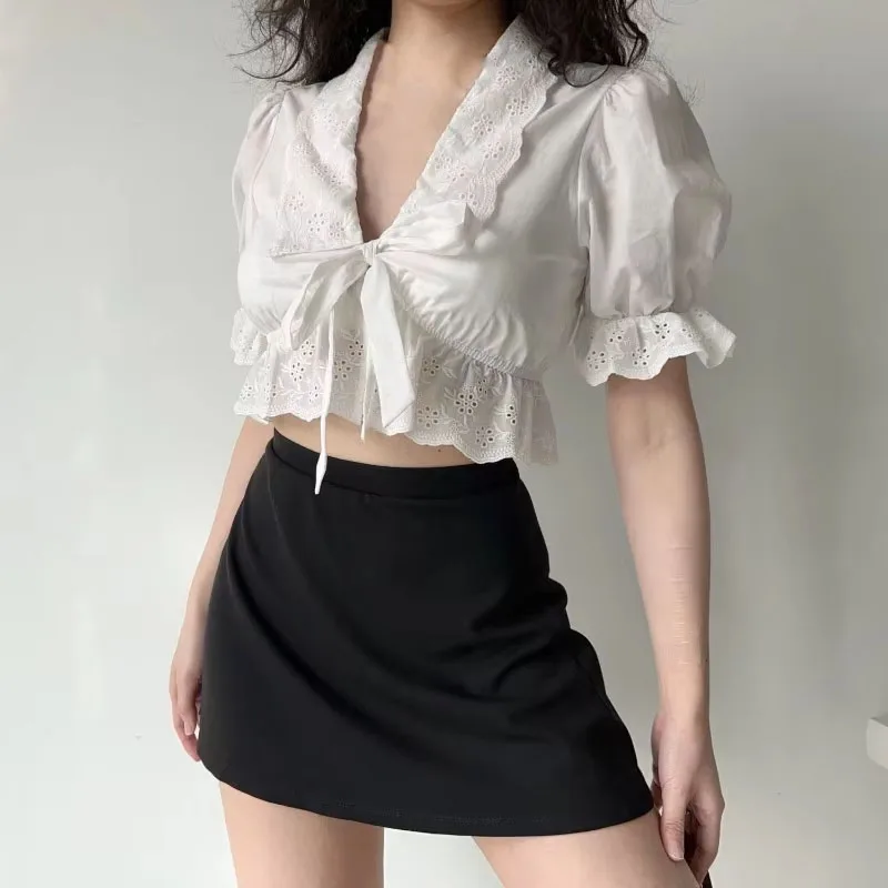 Shirts Women Puff Short Sleeve Embroidery Bandage Sexy Summer Fashion Crop Tops Female Casual Blouse French Style
Shirts Women Puff Short Sleeve Embroidery Bandage Sexy Summer Fashion Crop Tops Female Casual Blouse French Style