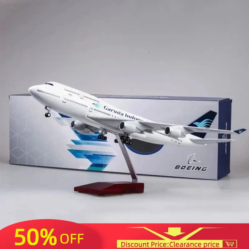 Resin Plastic Alloy Plane 47CM 1/150 Scale luxury Airplane Model Boeing B747 Garuda Indonesia Aircraft Toy with Light and Wheels
Resin Plastic Alloy Plane 47CM 1/150 Scale luxury Airplane Model Boeing B747 Garuda Indonesia Aircraft Toy with Light and Wheels