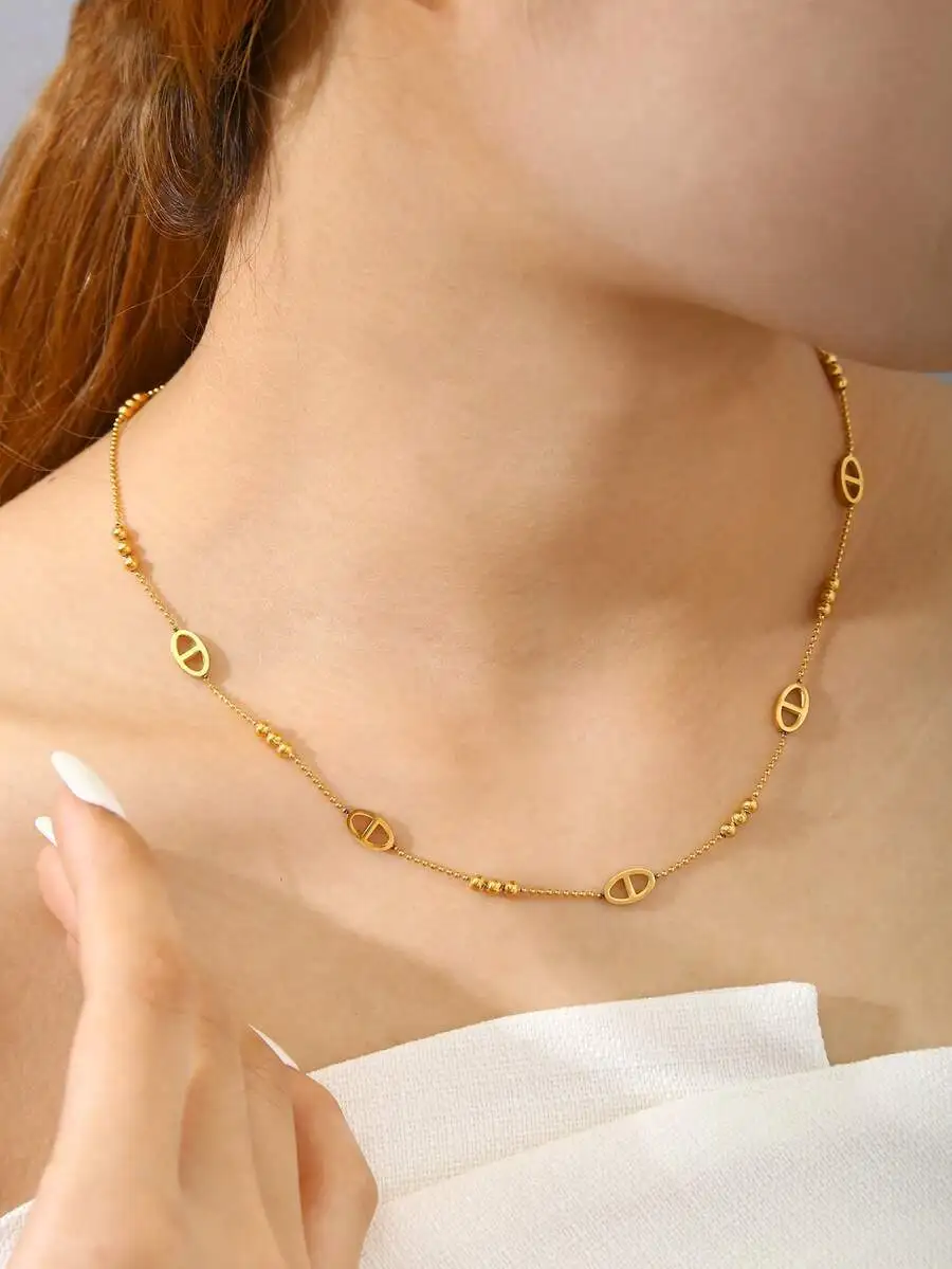 Elegant Minimalist Stainless Steel Beaded Oval Pendant Necklace For Women
Elegant Minimalist Stainless Steel Beaded Oval Pendant Necklace For Women