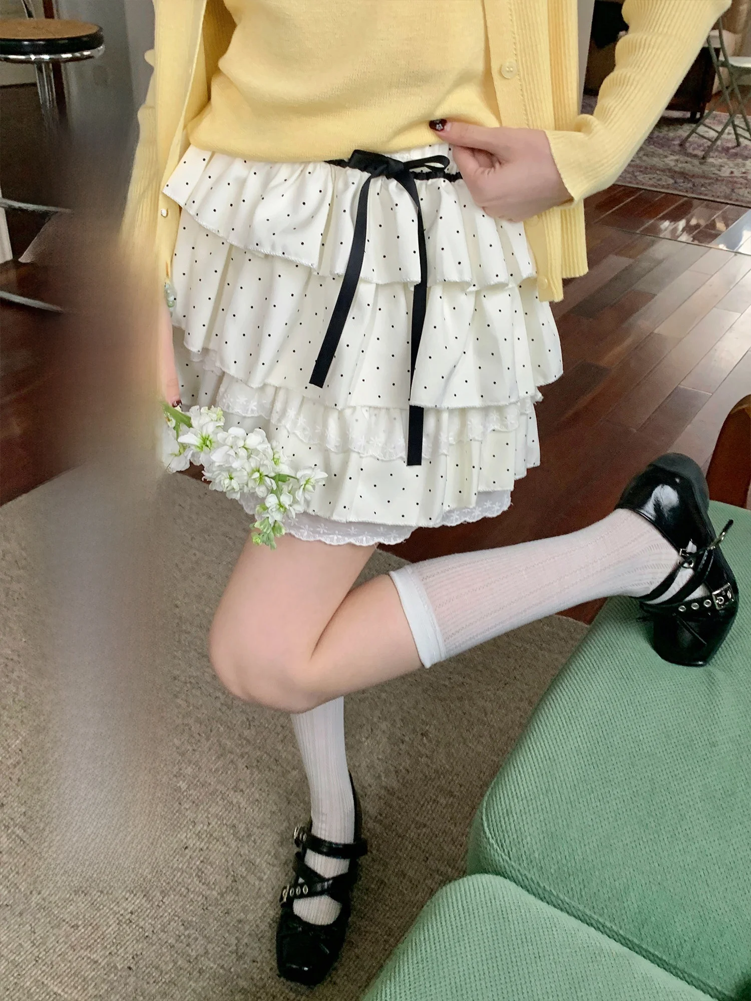 Bibibency High Waist Cake Skirt Polka Dot Bow Girl Sweet Style Spring Summer Short Skirt Half Body Skirt Knot
Bibibency High Waist Cake Skirt Polka Dot Bow Girl Sweet Style Spring Summer Short Skirt Half Body Skirt Knot