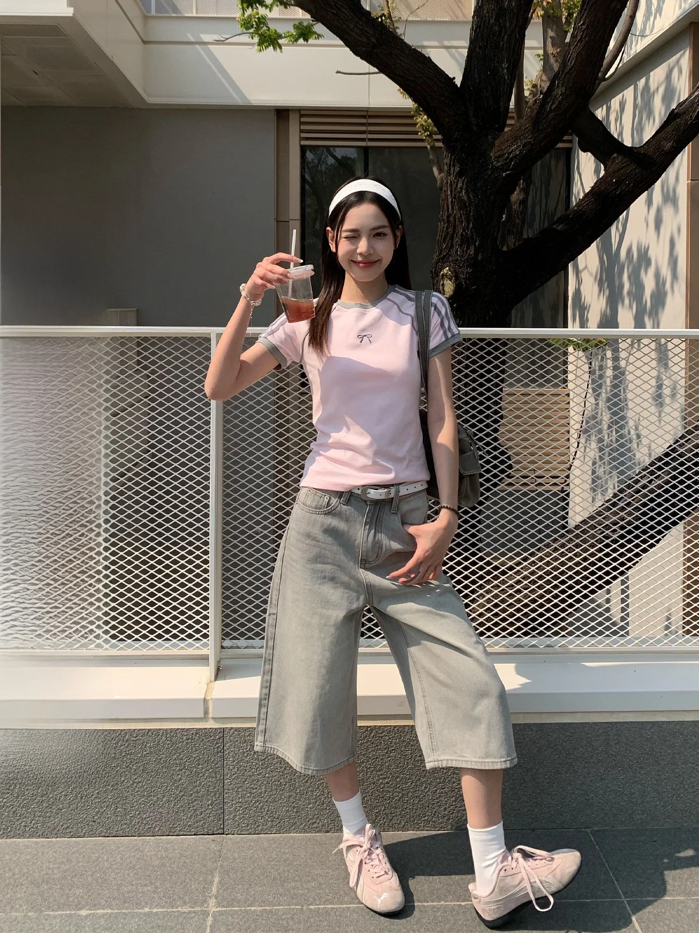 Fashionable Grey Straight Leg Seven-Foot Women's Jeans Summer 2026 Loose Wide Leg High Waist Denim Pants Sizing Guide
Fashionable Grey Straight Leg Seven-Foot Women's Jeans Summer 2026 Loose Wide Leg High Waist Denim Pants Sizing Guide