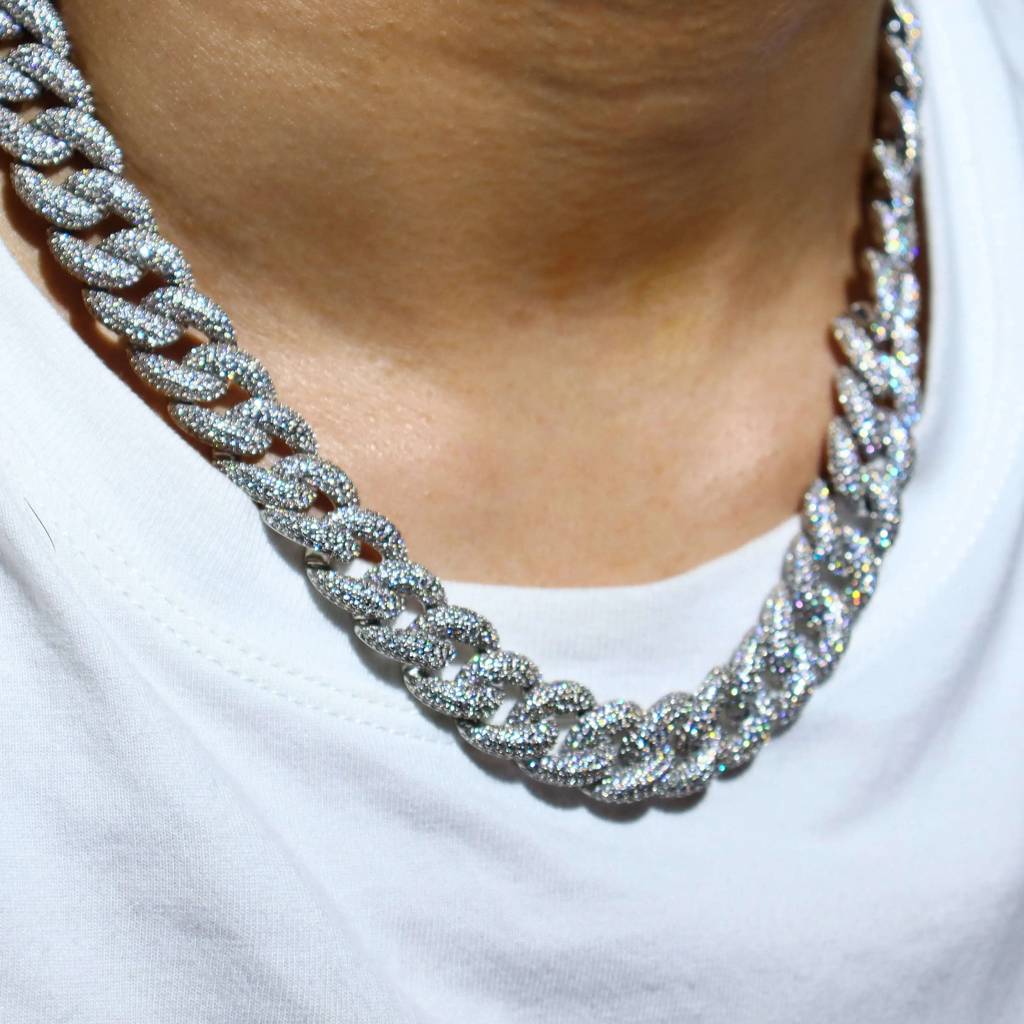 925 Pure Silver Jewelry S925 Pure Silver Closed Cuban Chain Zircon Personalized Necklace 14mm
925 Pure Silver Jewelry S925 Pure Silver Closed Cuban Chain Zircon Personalized Necklace 14mm
